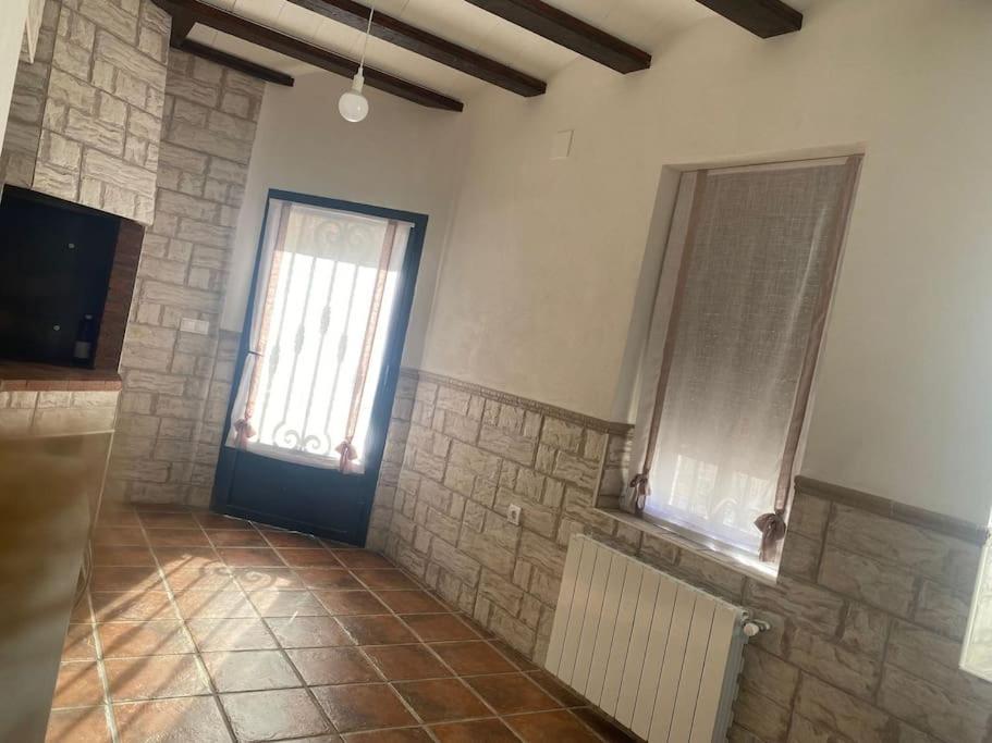Agradable Casa Con Chimenea Interior Y Barbacoa. Villa Graja de Iniesta Exterior foto