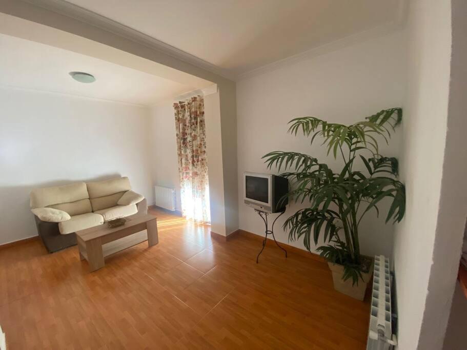 Agradable Casa Con Chimenea Interior Y Barbacoa. Villa Graja de Iniesta Exterior foto