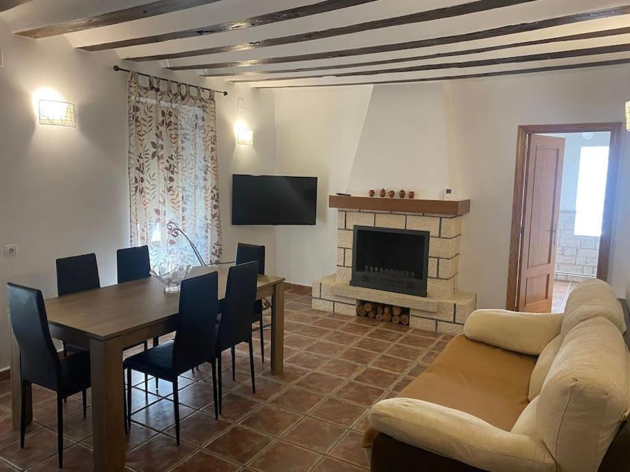 Agradable Casa Con Chimenea Interior Y Barbacoa. Villa Graja de Iniesta Exterior foto
