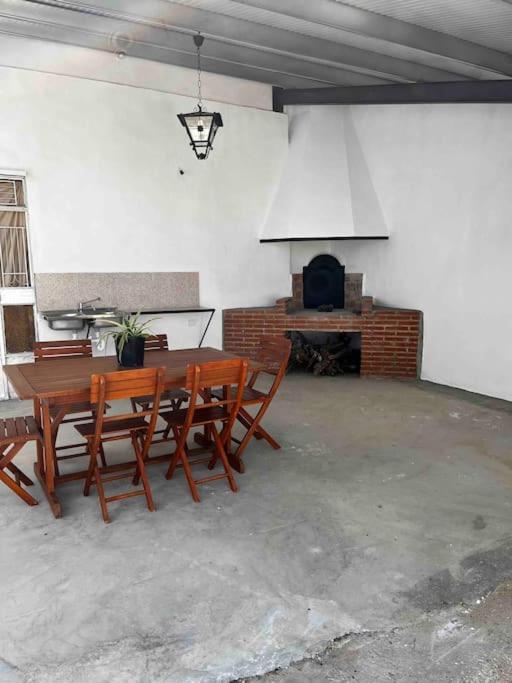 Agradable Casa Con Chimenea Interior Y Barbacoa. Villa Graja de Iniesta Exterior foto