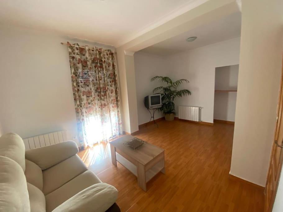 Agradable Casa Con Chimenea Interior Y Barbacoa. Villa Graja de Iniesta Exterior foto